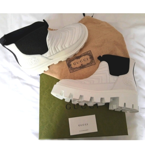 Nwb-Gucci matelasse leather Chelsea pull on ankle boots - Picture 5 of 8